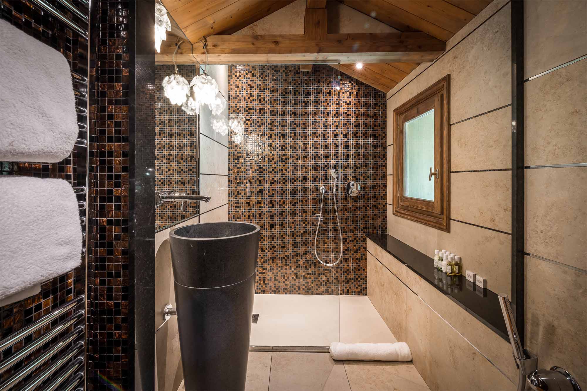 Chalet-Mariefleur-salle-de-bain-2