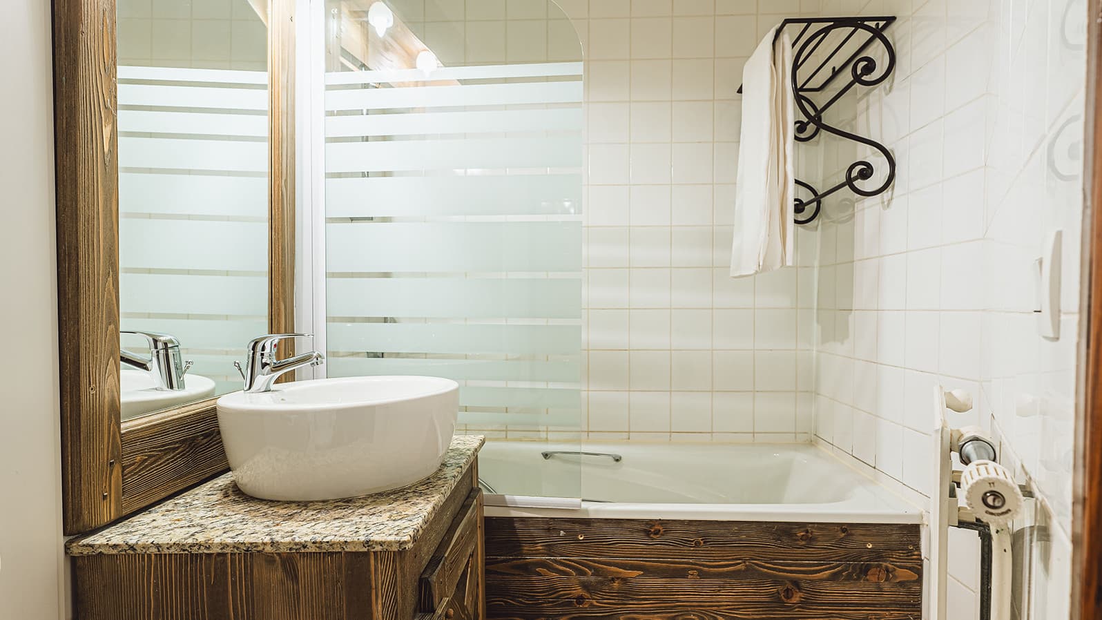 libra-bathroom-2_20843