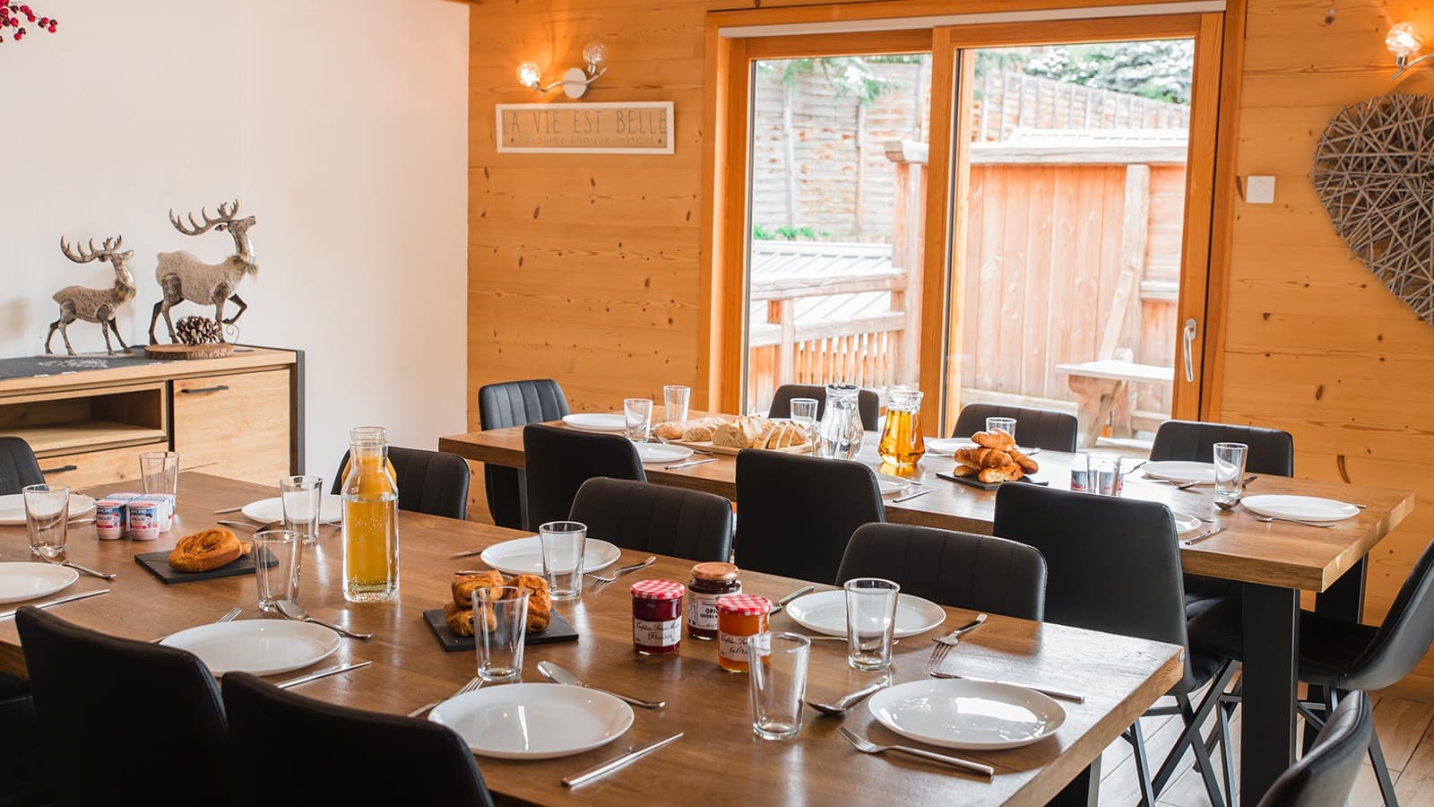 animones-dining-room_21198