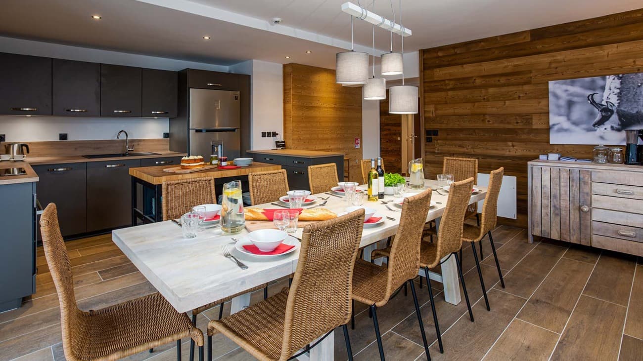 chalet-gaube--dining-table_17670 (1)