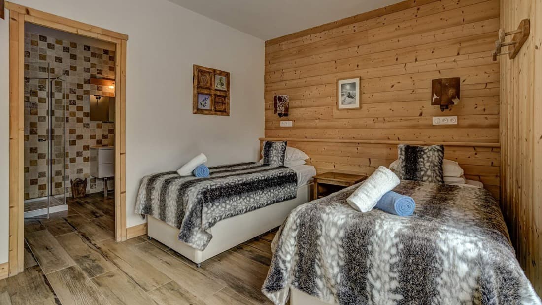 chalet-hellebore-bedroom-2-2_167