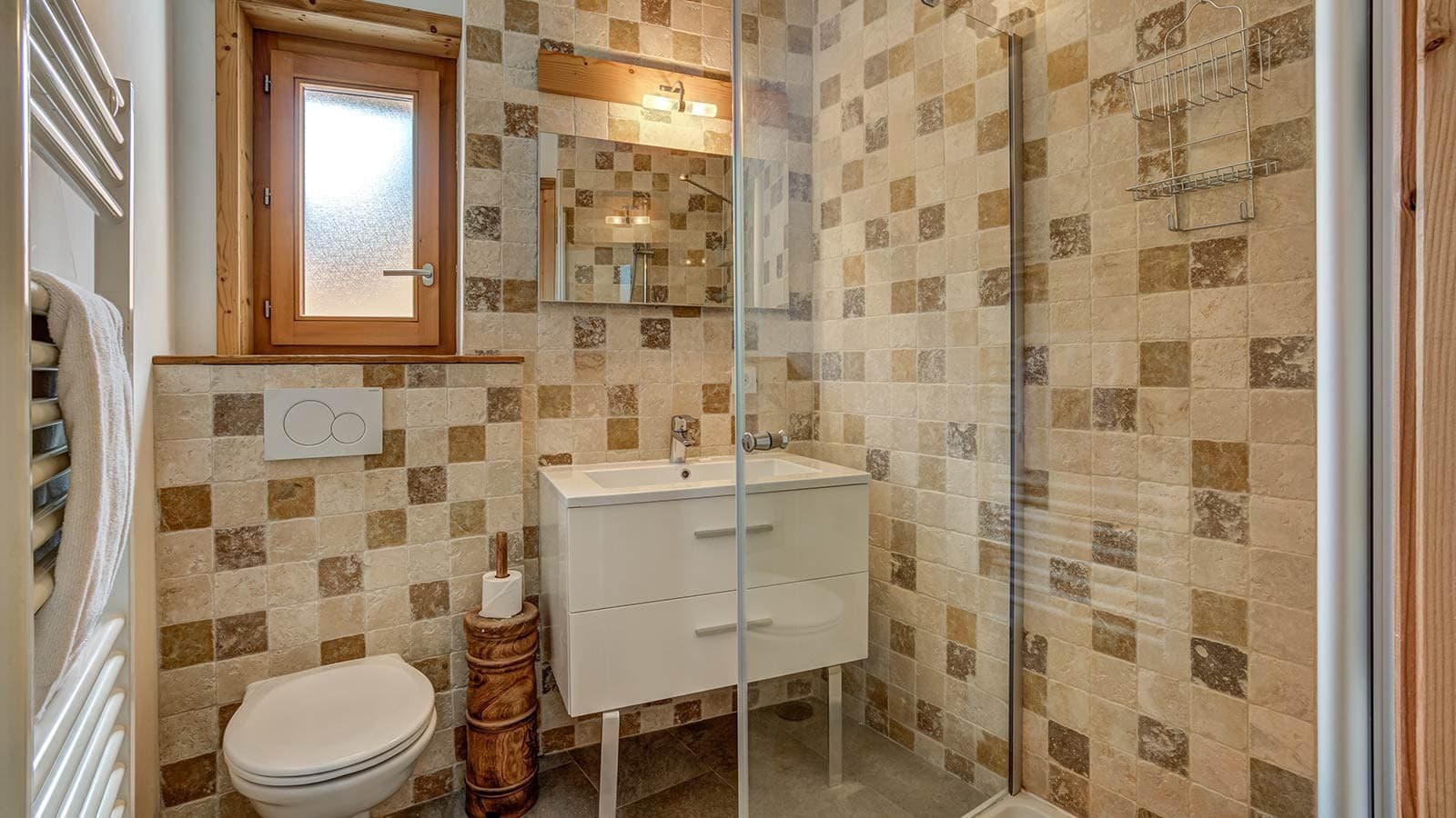 chalet-iris-bleu-bathroom-2_1679