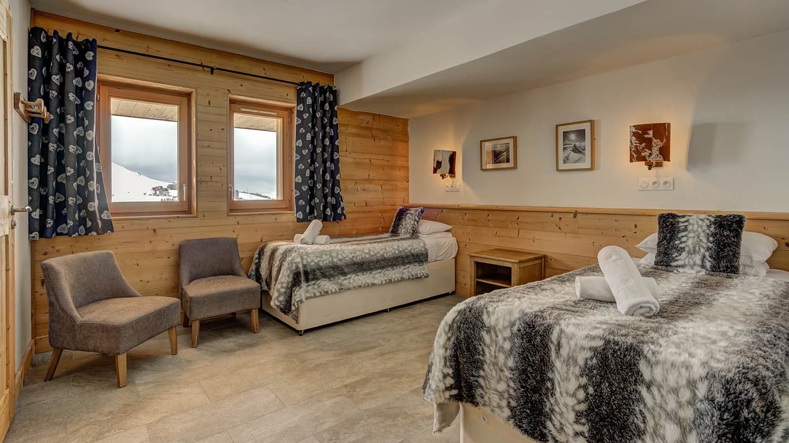 chalet-iris-bleu-bedroom-3-2_167