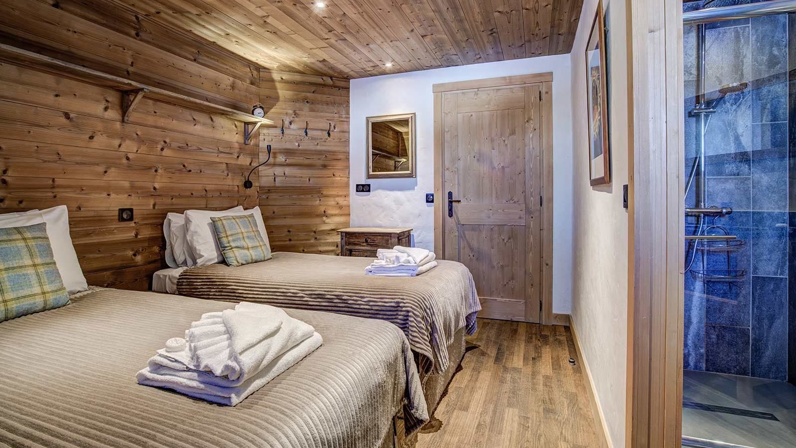 chalet-jacques-bedroom-1-3_16874