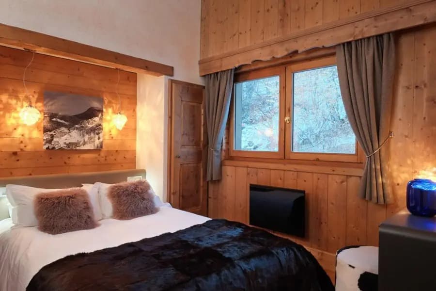 chalet-marielaine-bedroom-688407