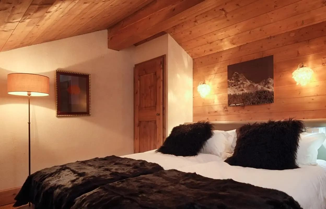 chalet-marielaine-bedroom-under