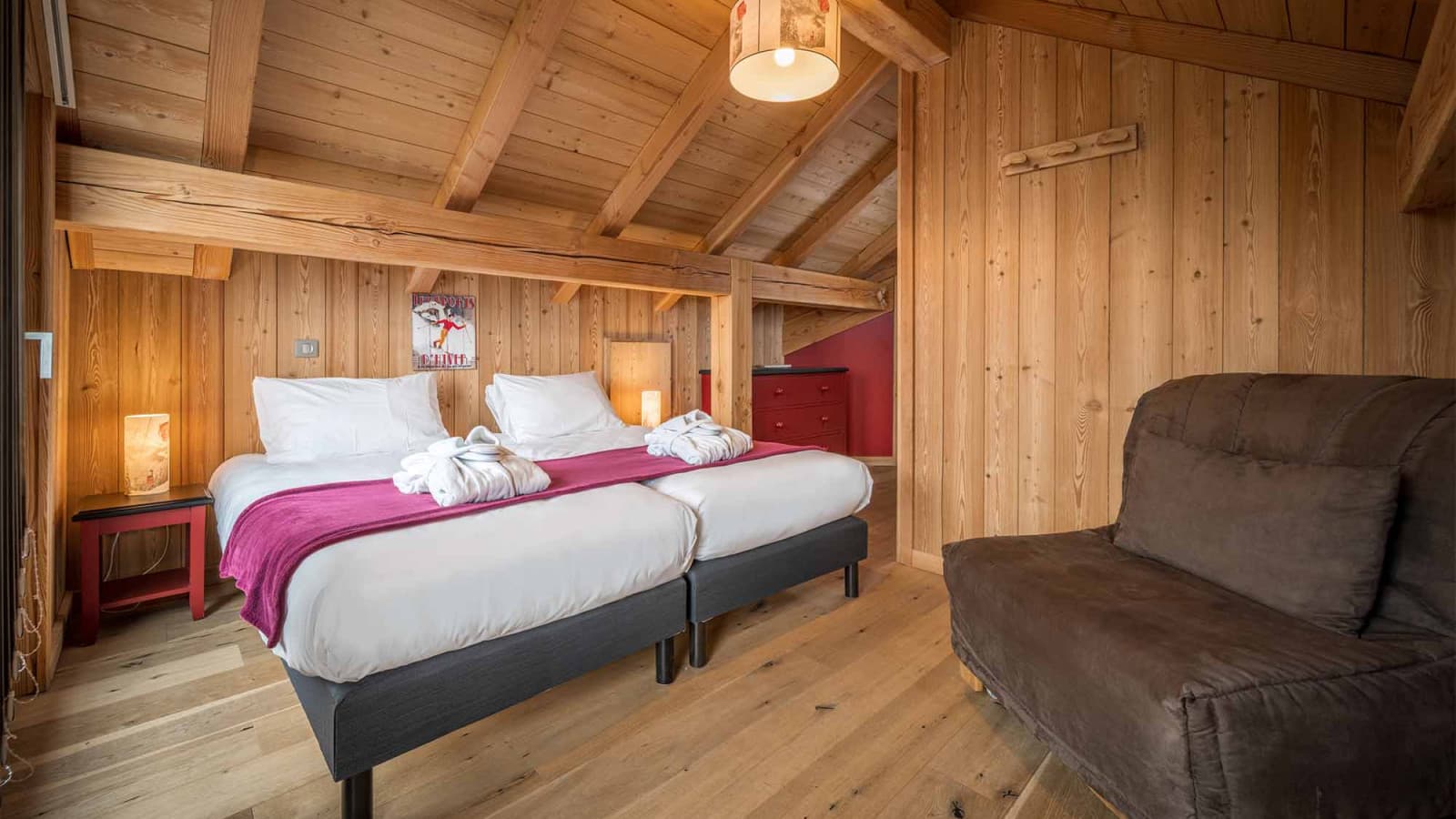 chalet-nightingale-bedrooms2_21825