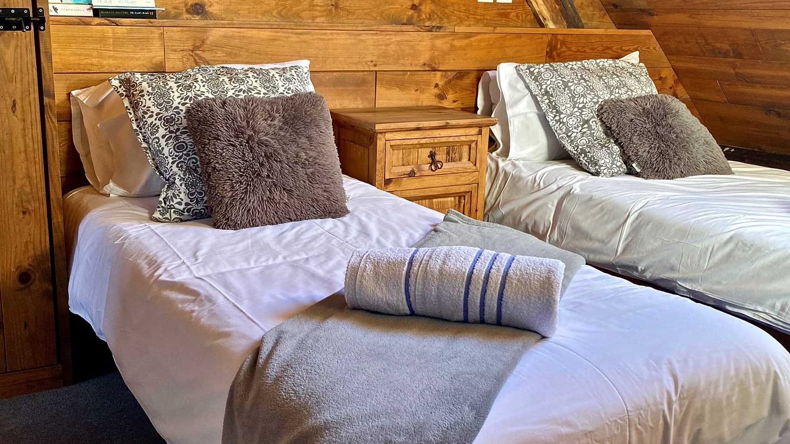 cvl_-_bedroom-5-twin-king-plus-e