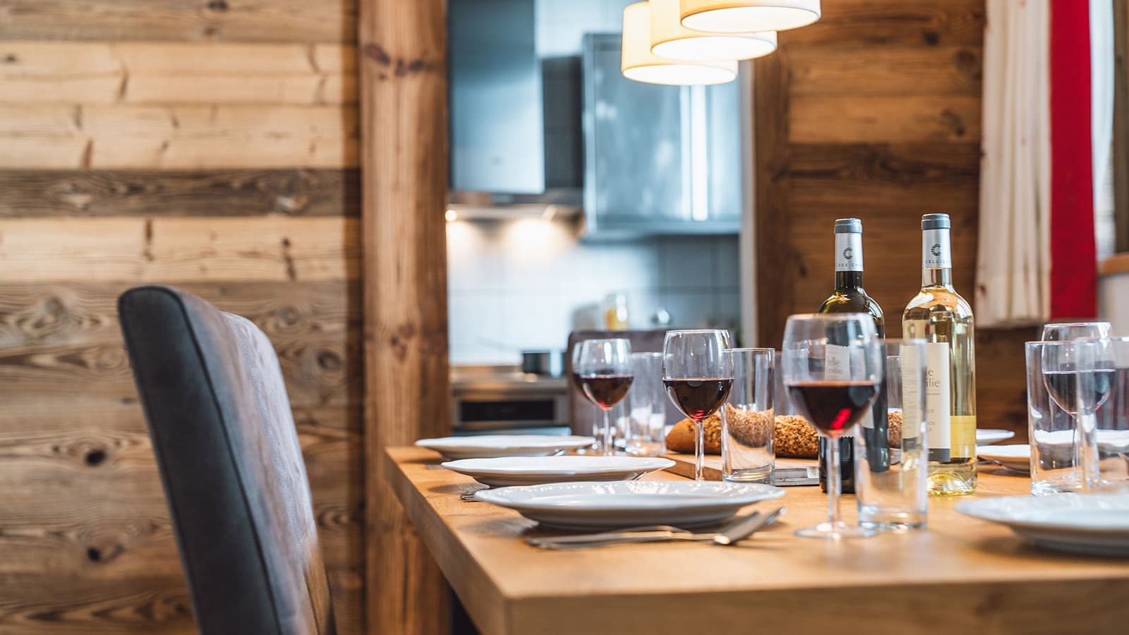 rendl---dining-table-3_19141