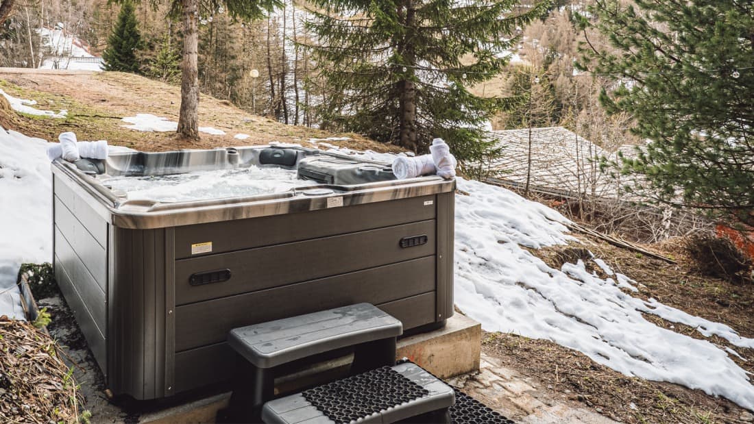 st-moritz-hot-tub-2_22202