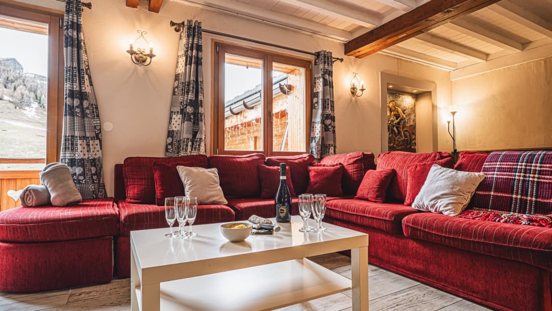 st-moritz-living-area_22206