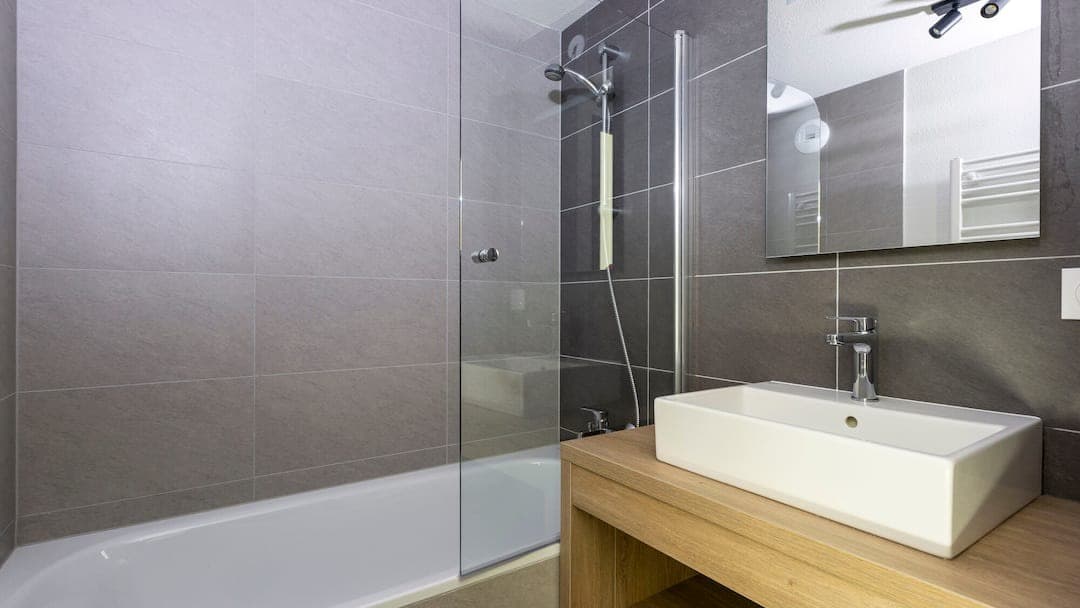 ACC_948496_FRA_SER_13WebOriginal