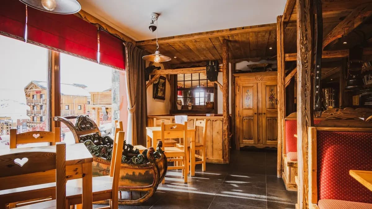 hotel_le_sherpa_val_thorens_bar
