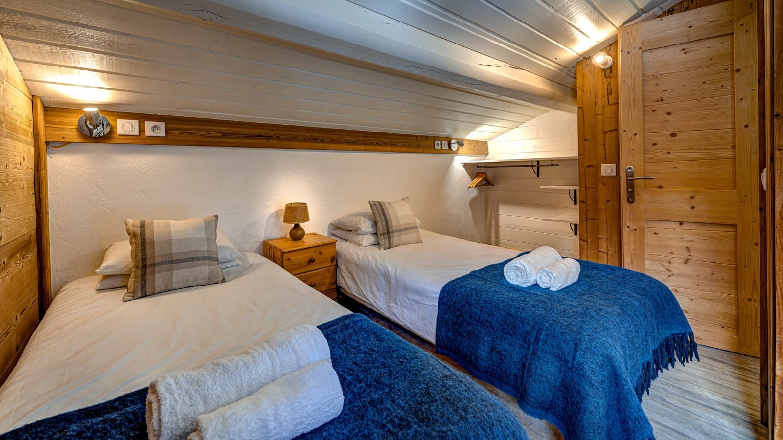 neige-et-soleil-bedroom-twin4_22