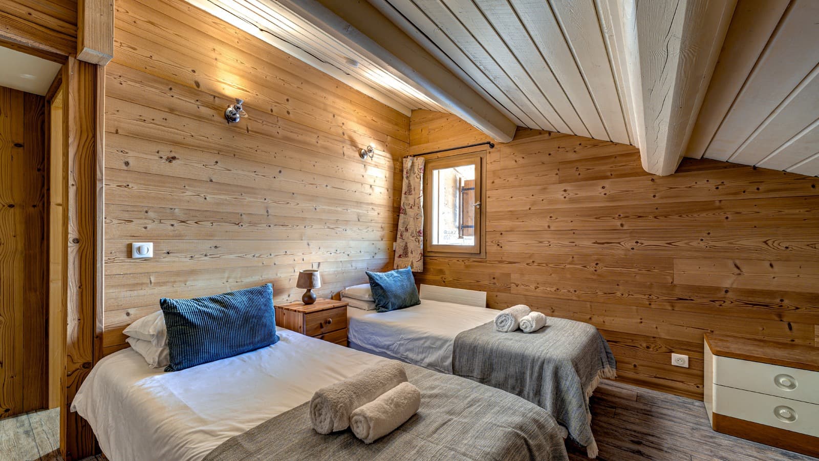 neige-et-soleil-bedroom-twin_224