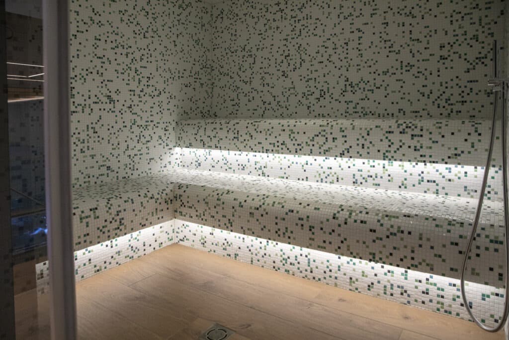 20250110Kaluma_Chalet-Frieda_bat (2)