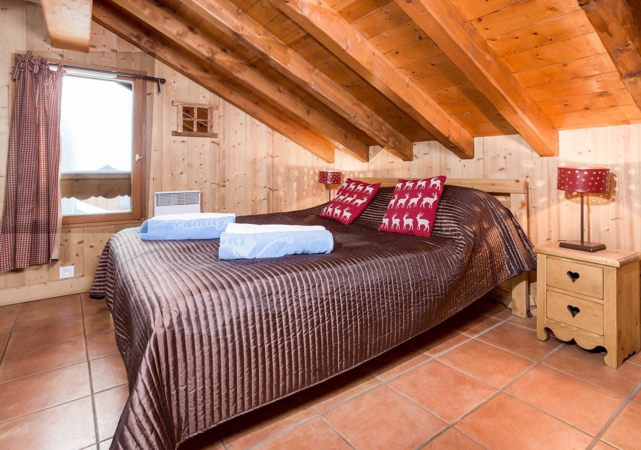 Claudia-Orelle-suite-1280x900