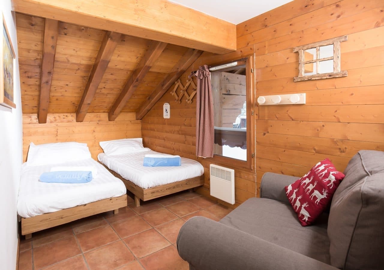 Claudia-Orelle-suite-childrens-r