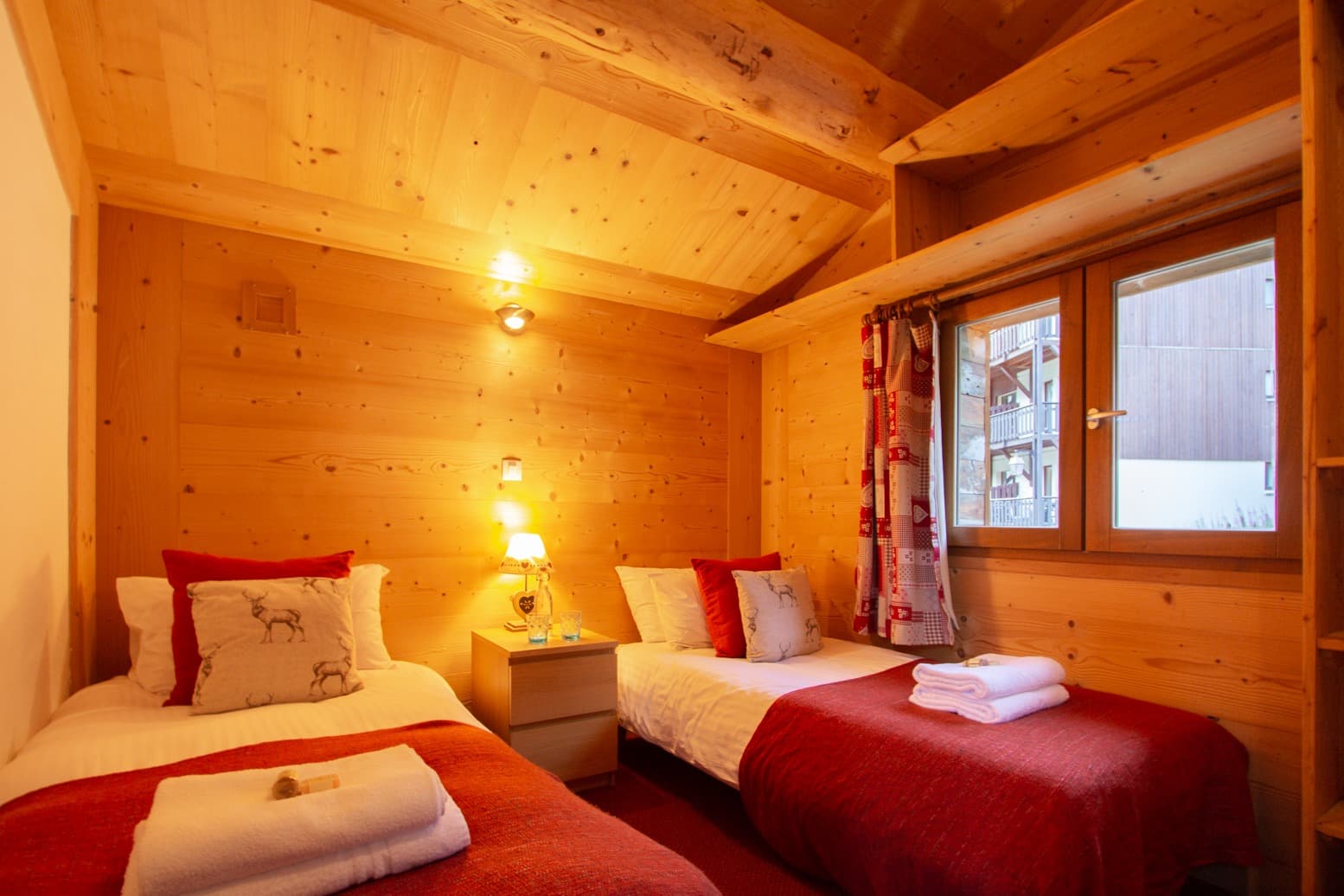 Hattiers-Apartment-1-Bedroom-Roo