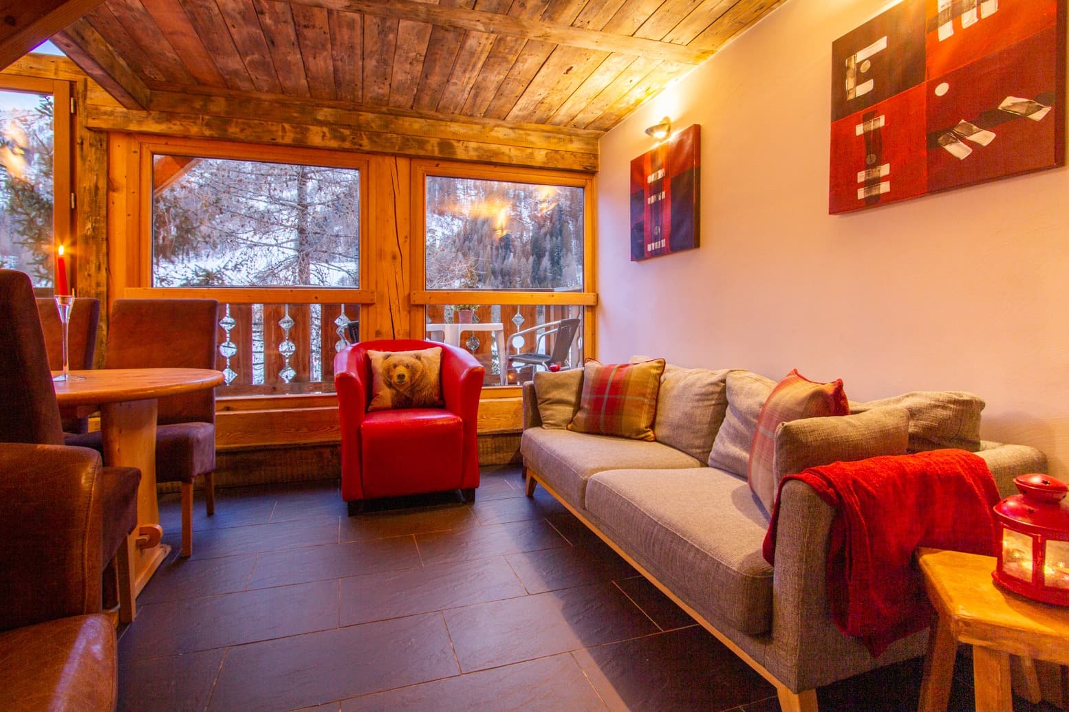 Hattiers-Apartment-2-Living-Room