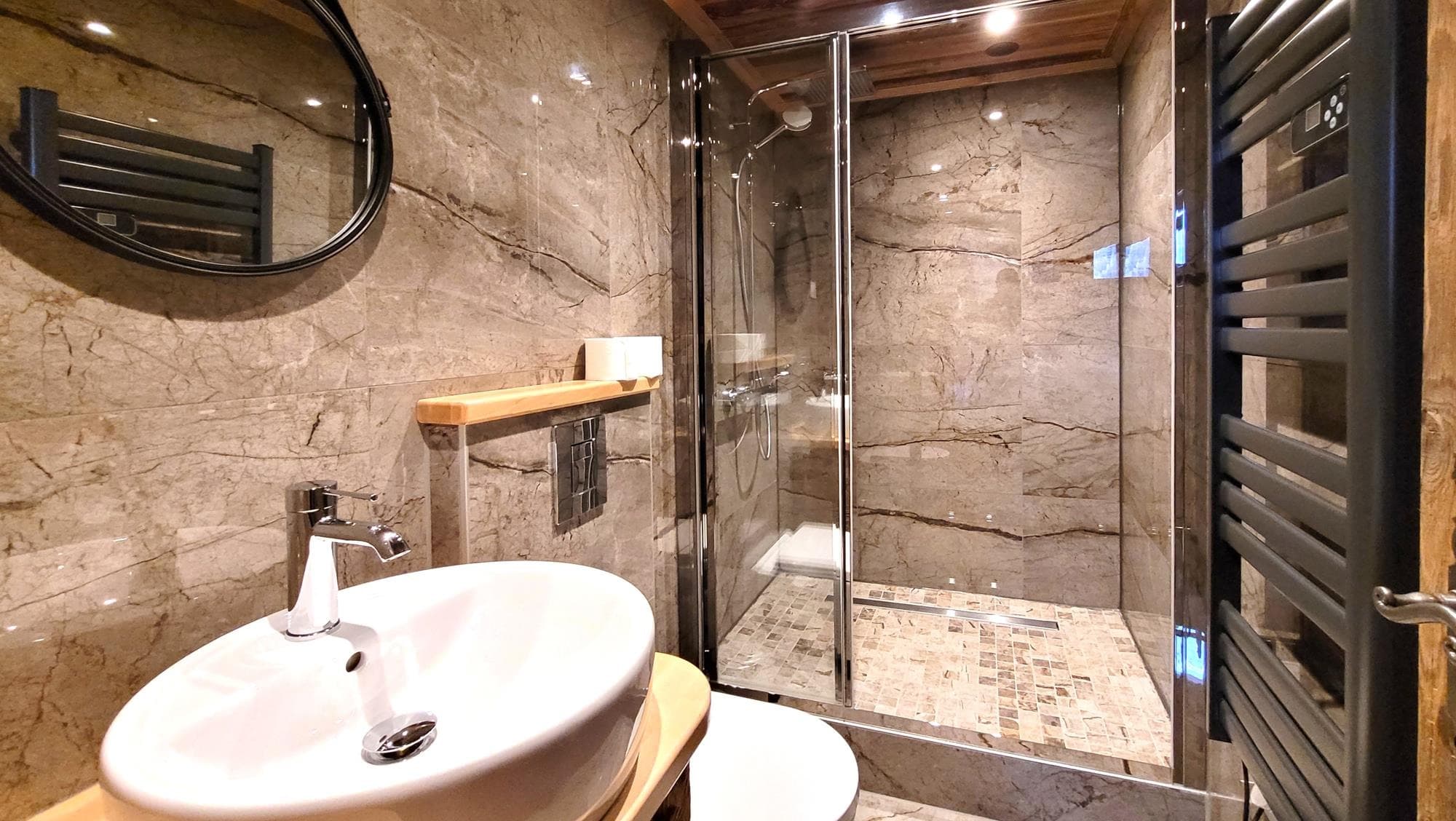 Landscape-Bathroom-Isabella-4-Co