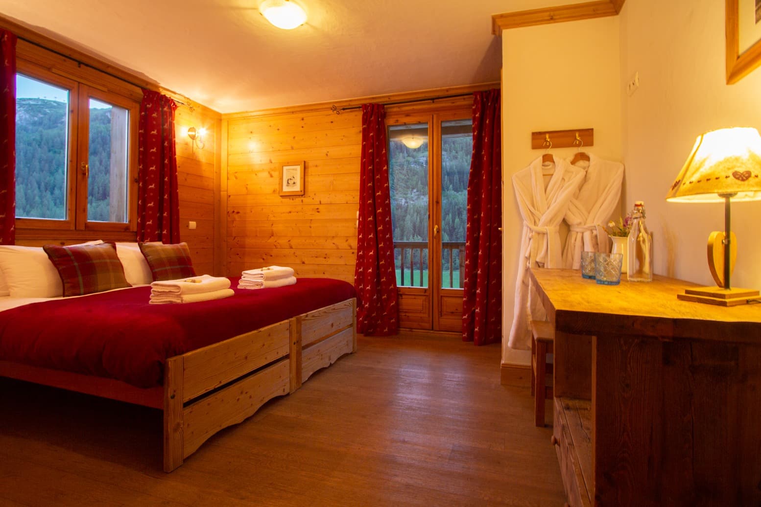 Rosko-Bedroom-Room-2