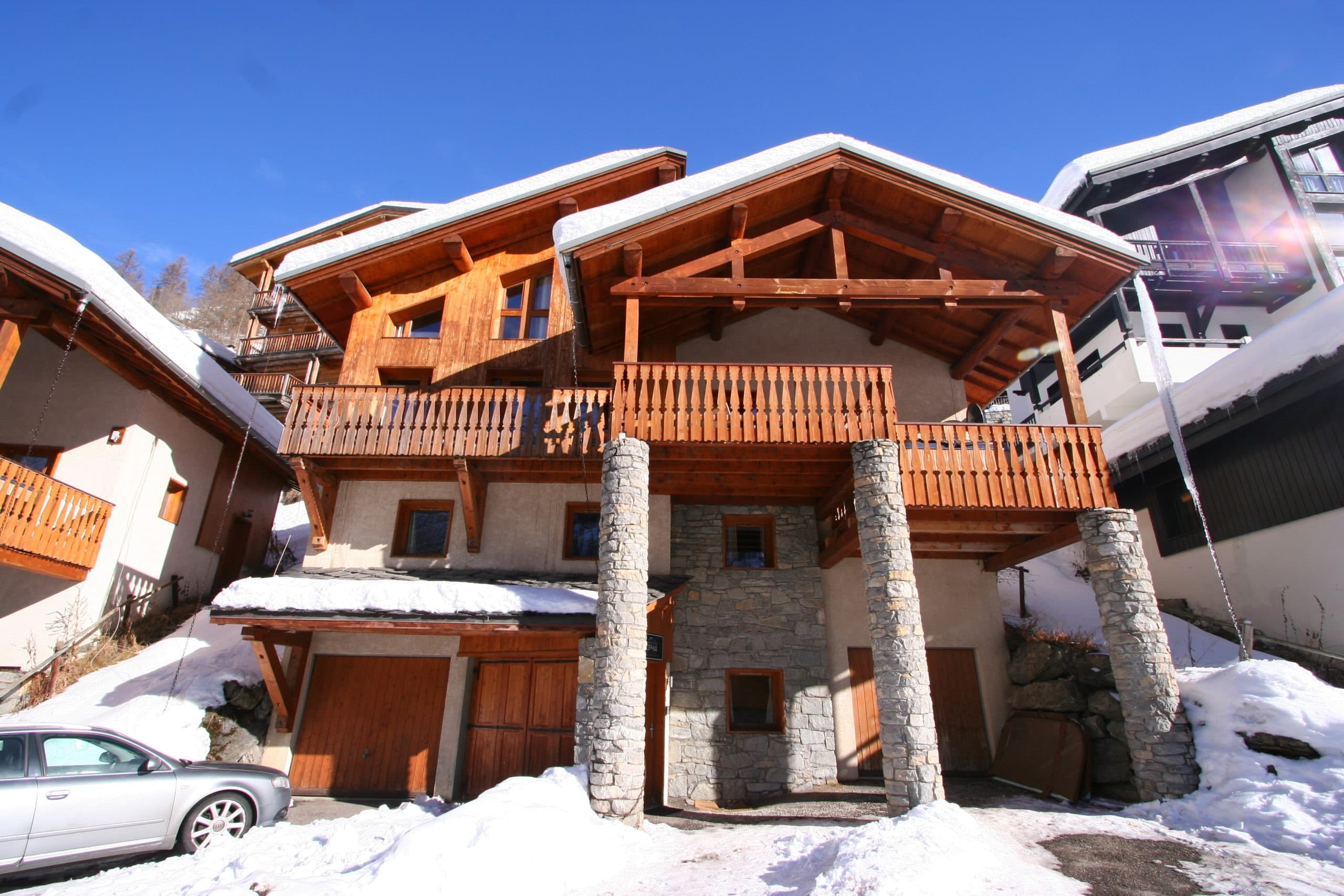 SI-Exterior-5-scaled