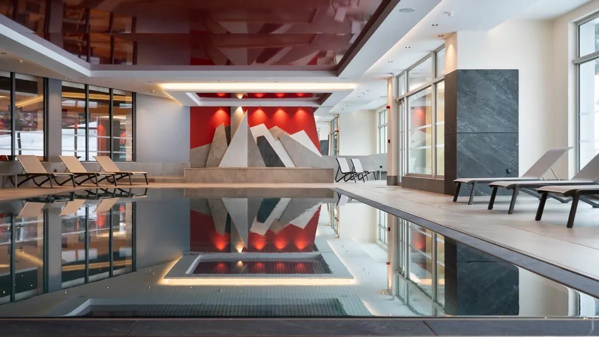 hotel_alhena_flaine_pool-w1200