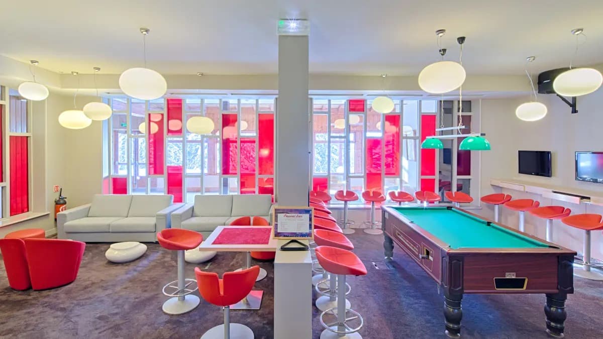 hotel_du_golf_les_arcs_bar-w1200