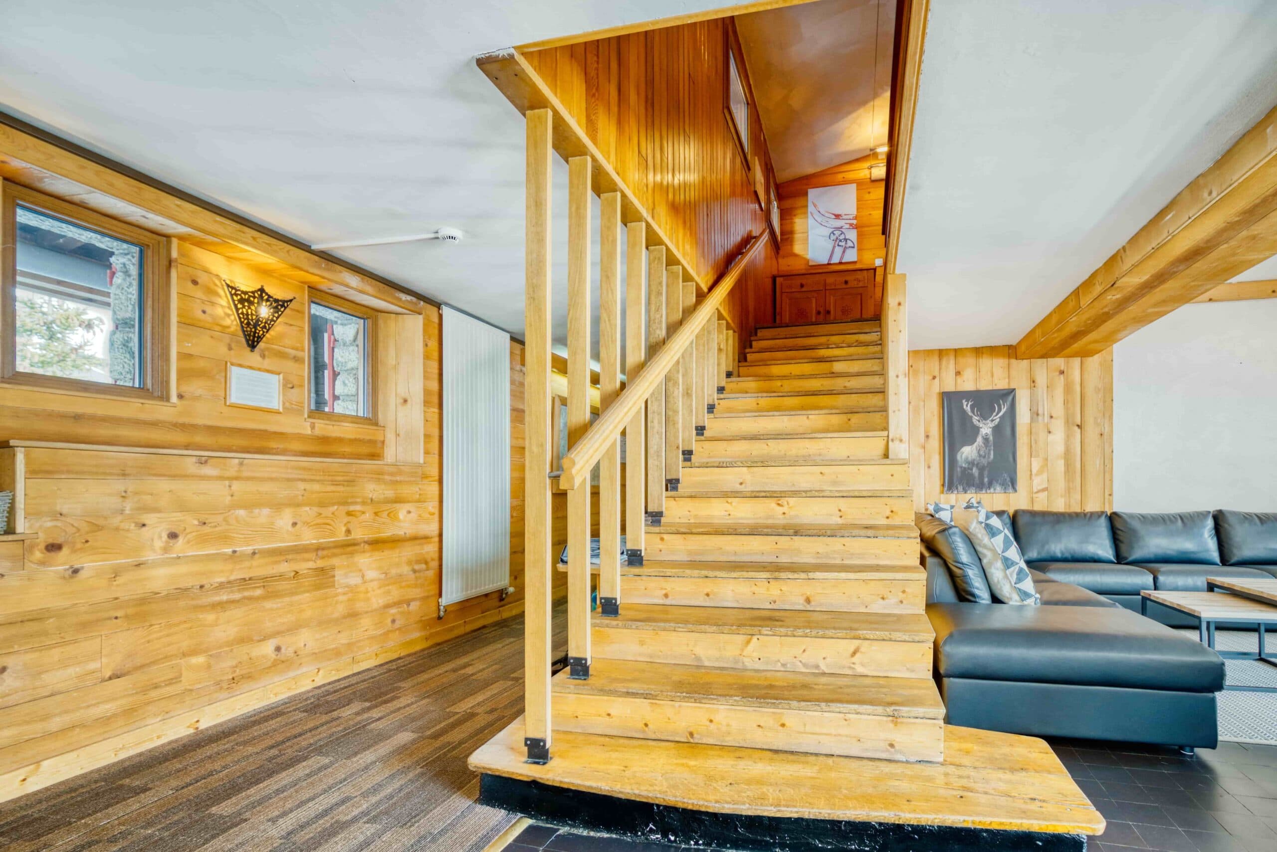 16250684697 Entree 1-min