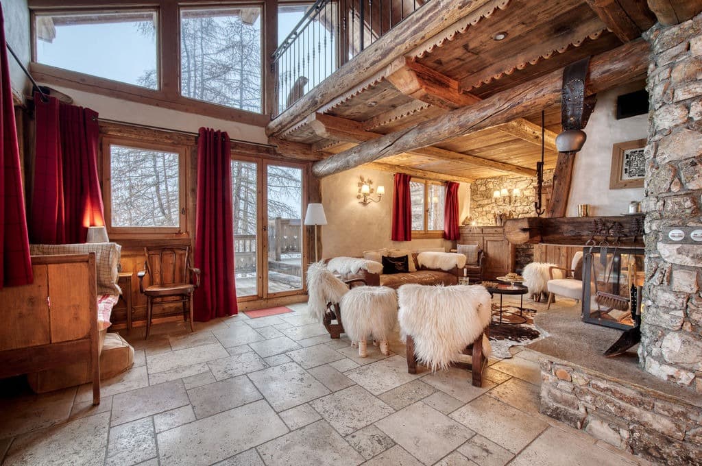 17121764133.Diningarea