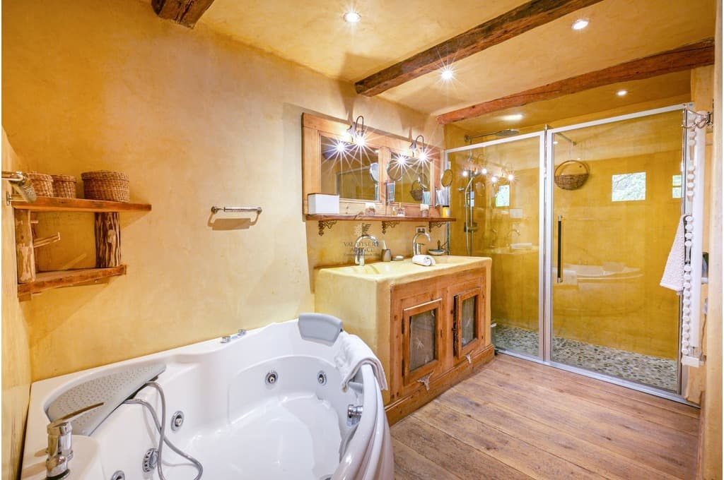 17121764139.1MasterEnsuite