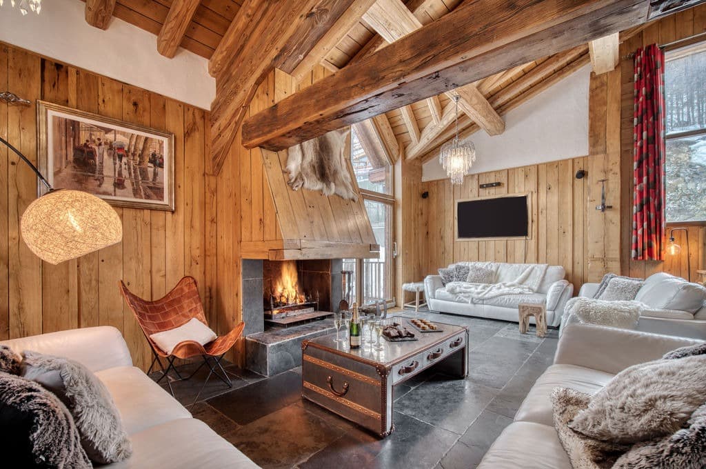 17122448221.MadeleineLivingRoom