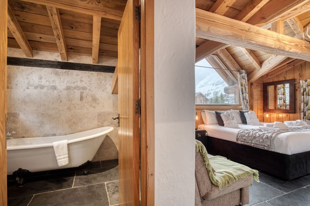 17122448225.MasterBedroom