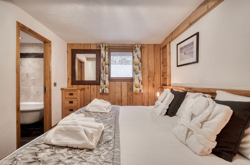 17122448227.Doublebedroom