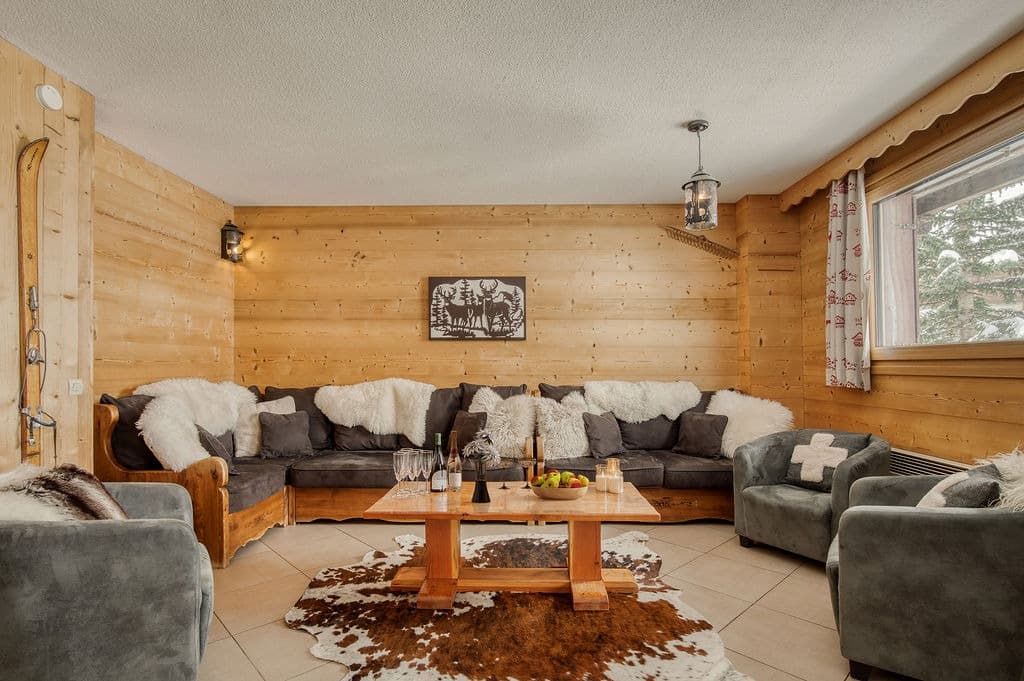 1728296360AnneSofieHjort-8edit1