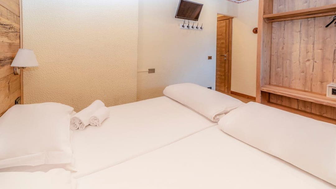 ACC_023409_FRA_CLU_26WebOriginal