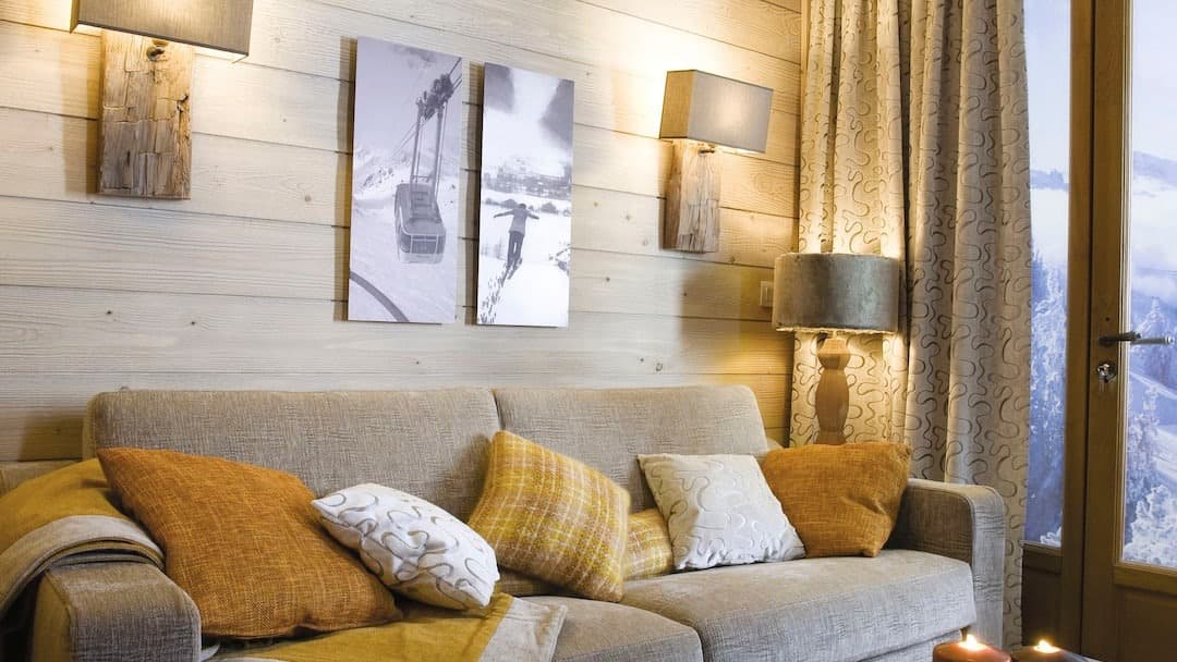 FRA_AVO_009_10WebOriginalCompres