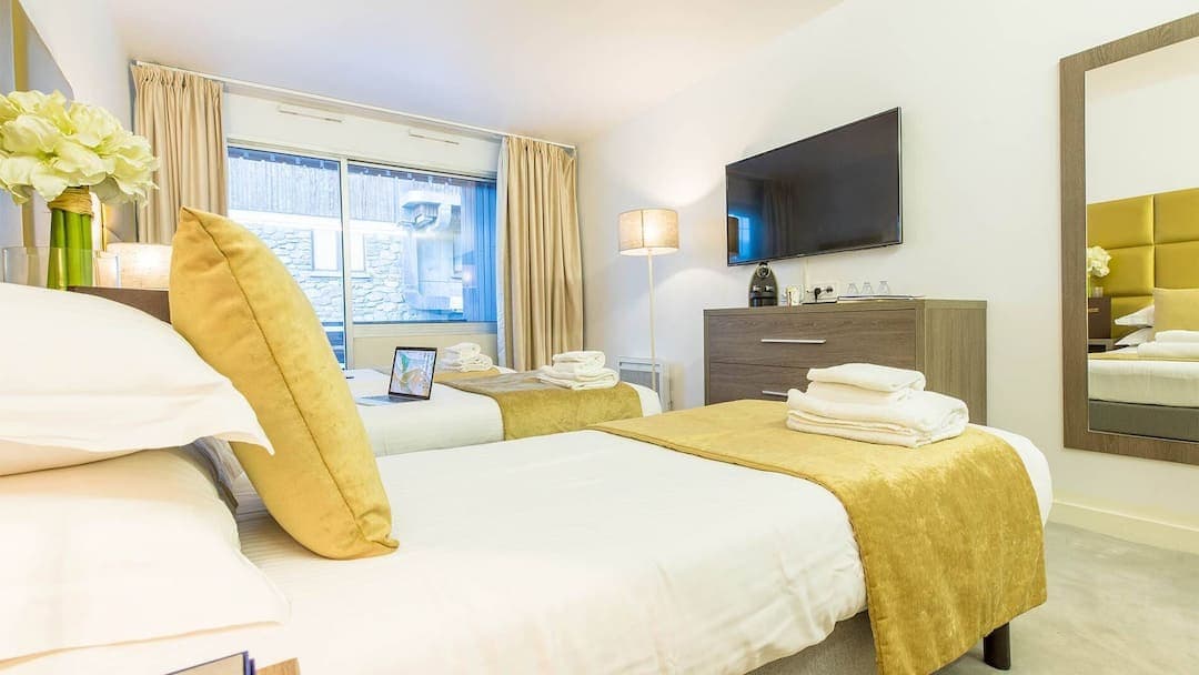 FRA_COU_009_49WebOriginalCompres