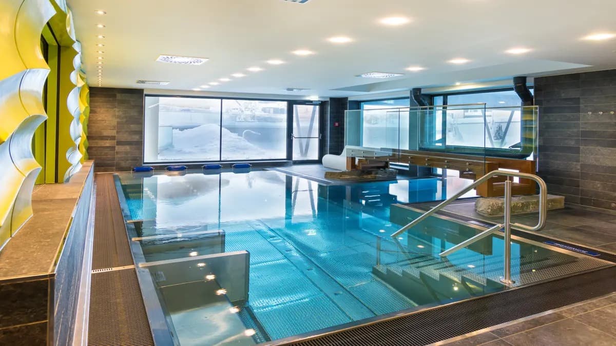 alpinresort_saalbach_indoor_pool (1)