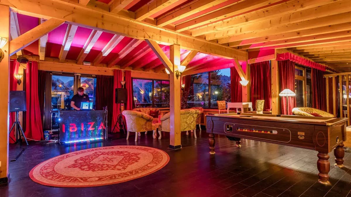 hotel_ibiza_les_deux_alpes_loung (1)