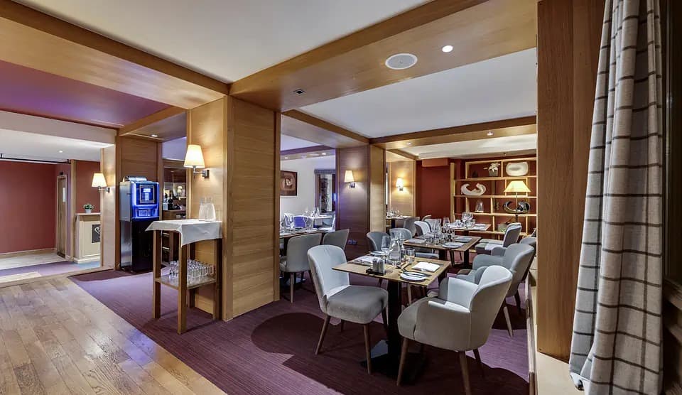 LE SAVOIE RESTAURANT 2