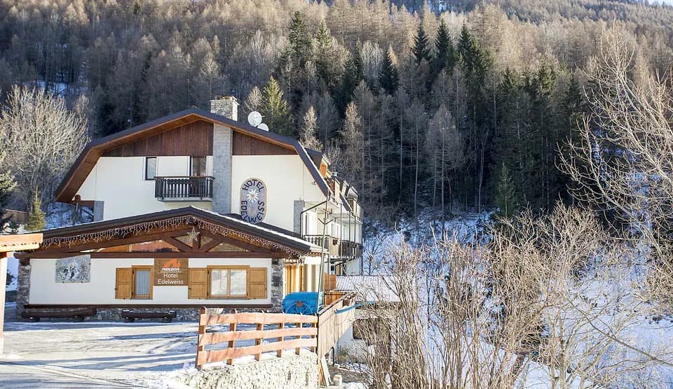 Chalet Hotel Edelweiss