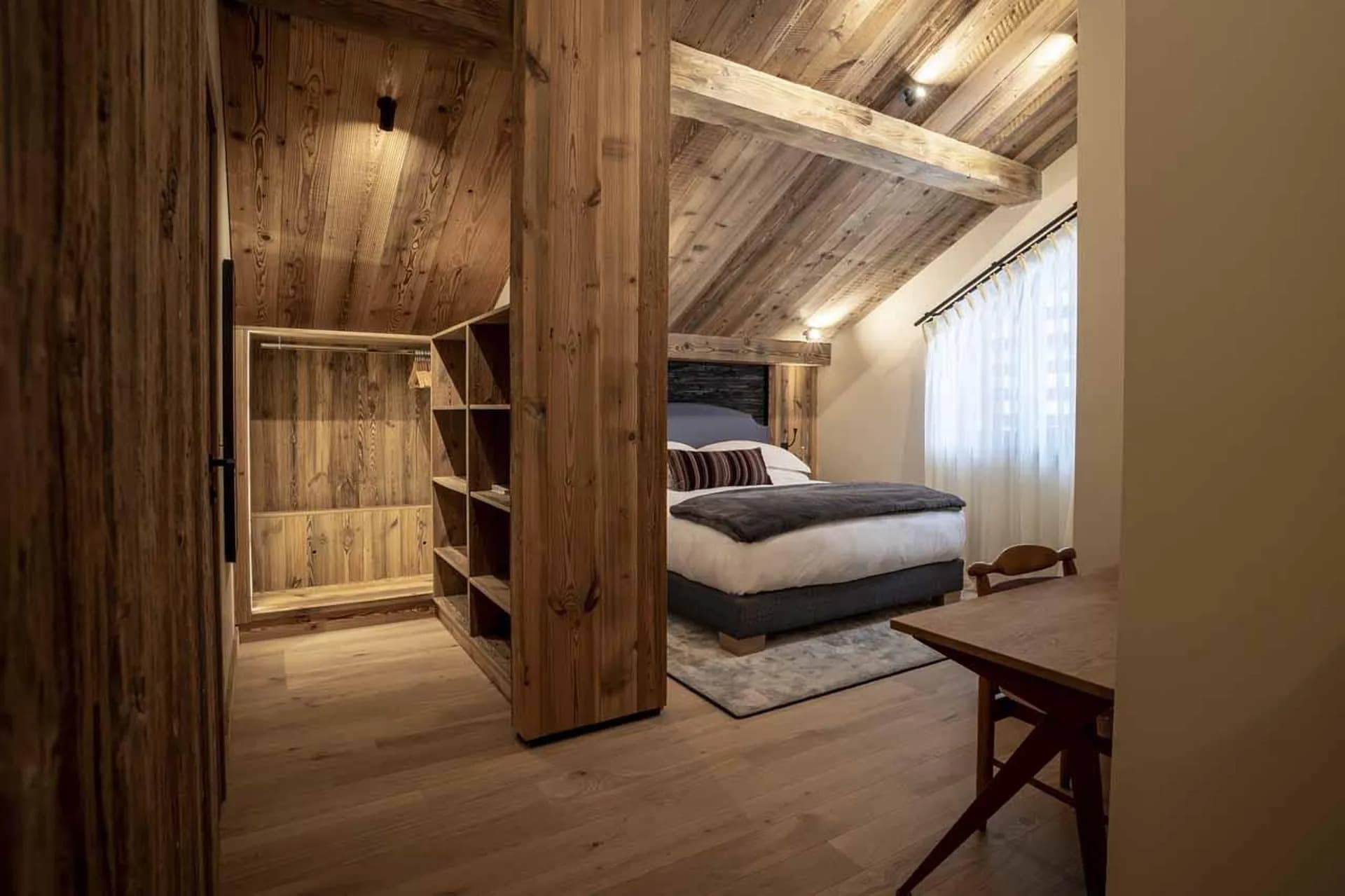 apartment-le-cygne-meribel-bedro (2)