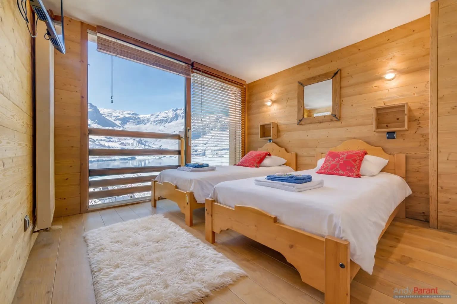 Lake-Lodge-Twin-Room