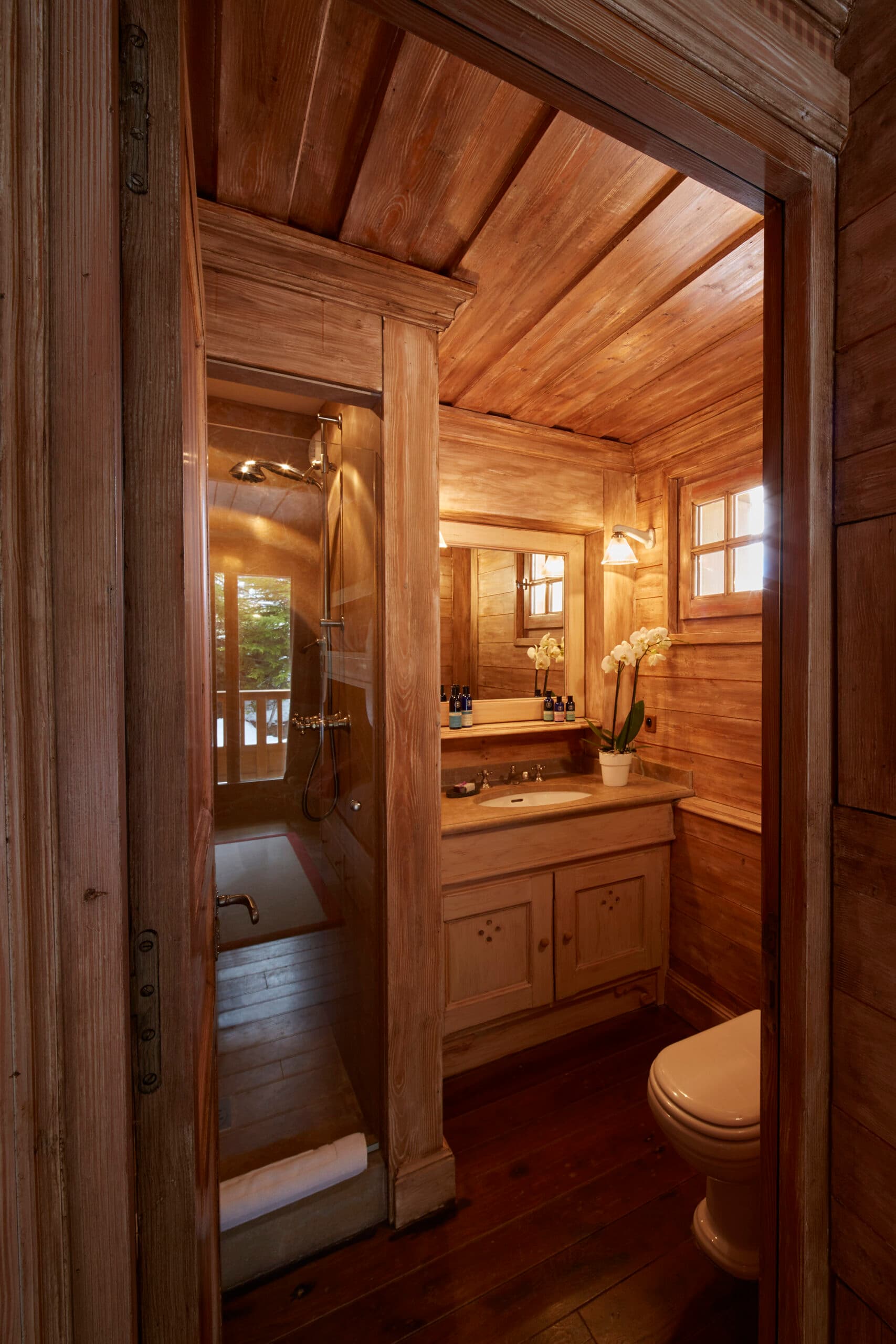 FB_Bathroom_3