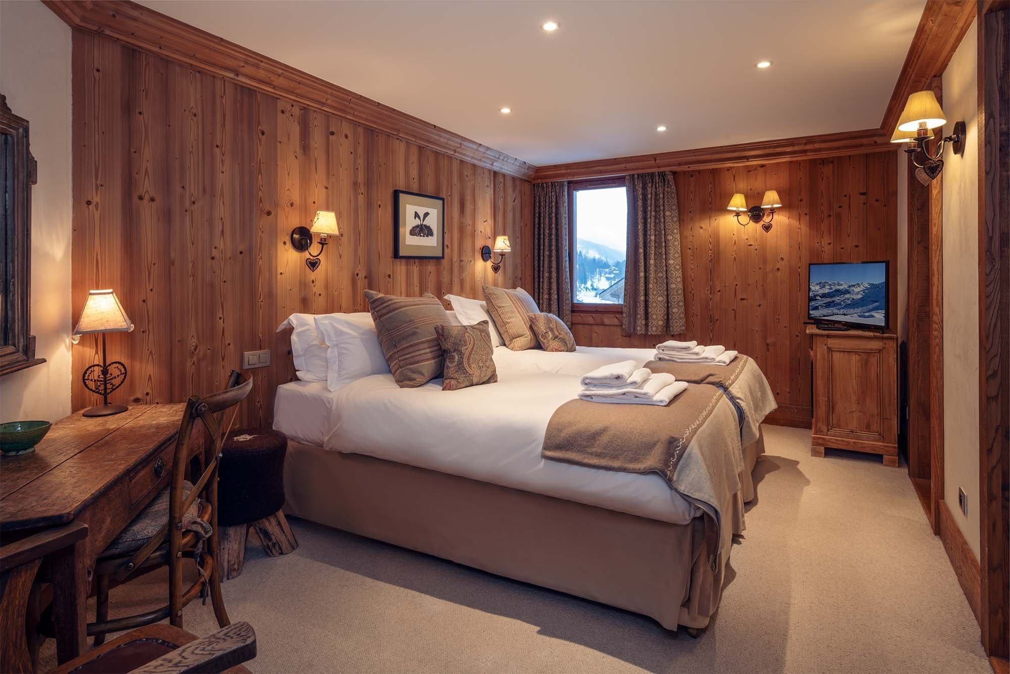bedroom_1 1