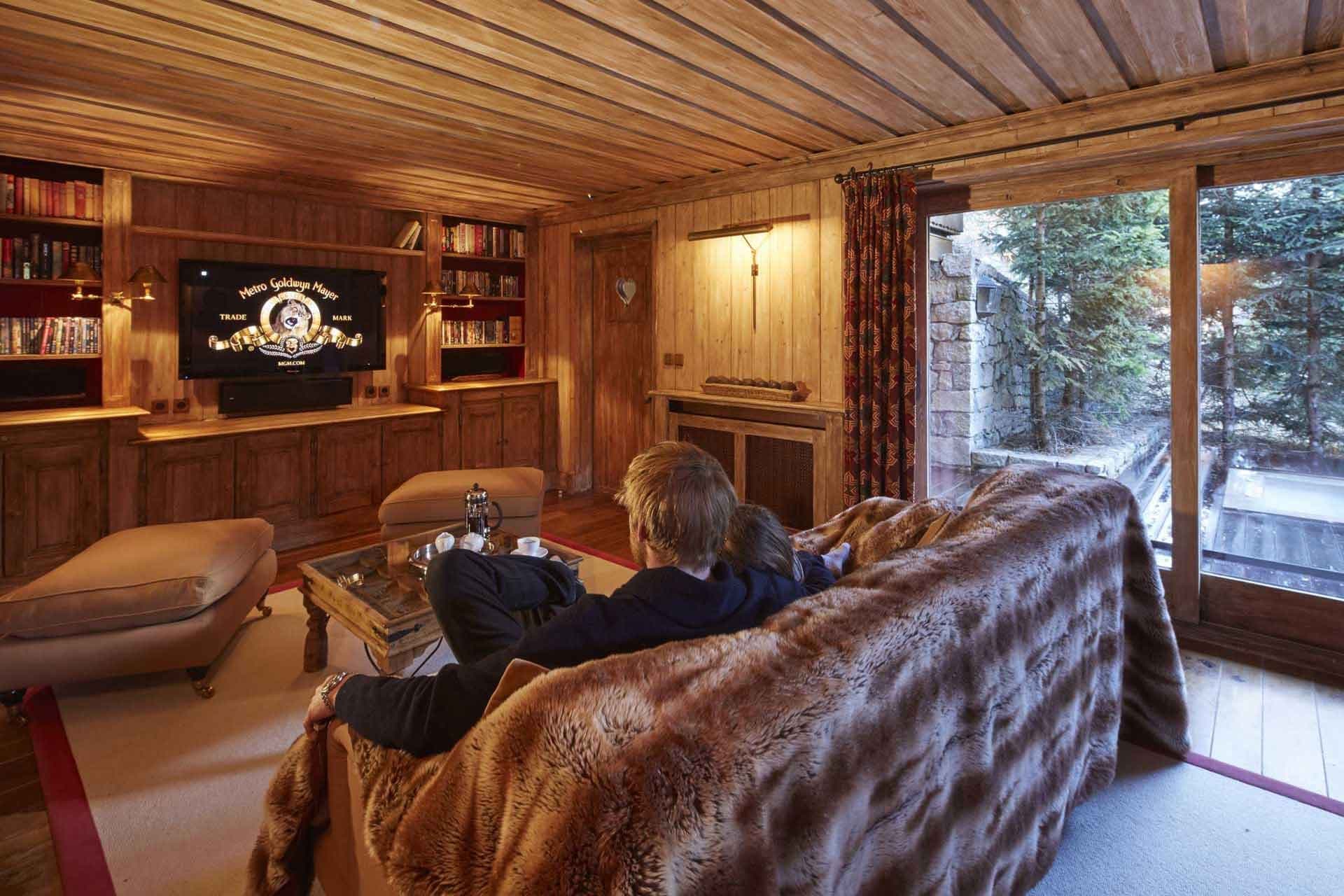 foinsbois_TV_room