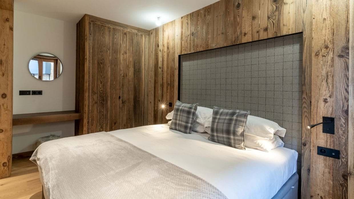luxury-ski-chalet-meribel-little (3)