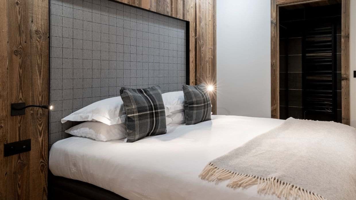 luxury-ski-chalet-meribel-little (4)